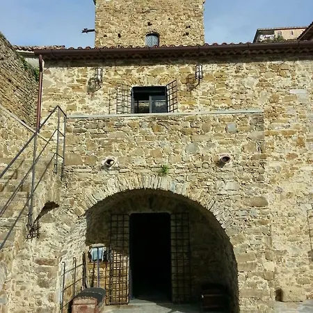 Castello Torre Volpe * Prignano Cilento